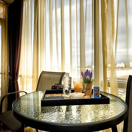 Hotel City بورغاس