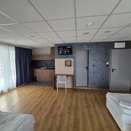 Hotel City מלון בורגאס