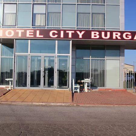 Hotel City מלון 2*