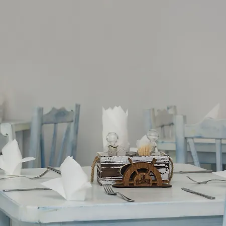 Hotel City מלון 2*