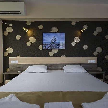 Hotel City מלון בורגאס