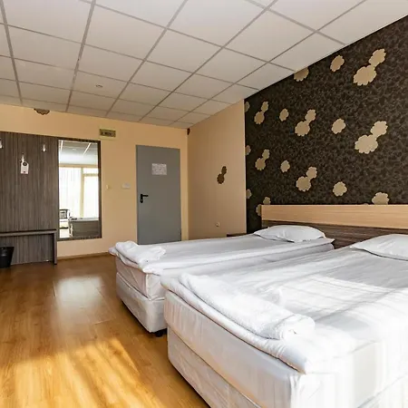 Hotel City 호텔 2*
