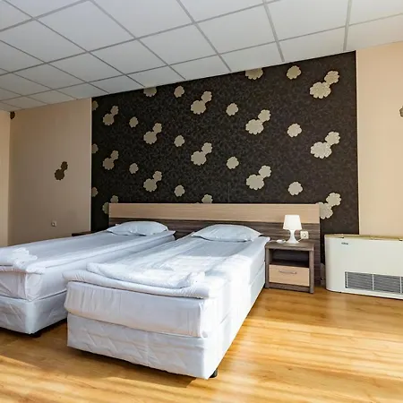 Hotel City فندق 2*