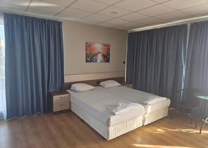 Otel Hotel City Burgaz