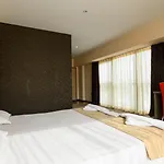 Hotel City Hotel 2*