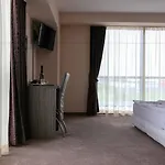 Hotel Hotel City 2*