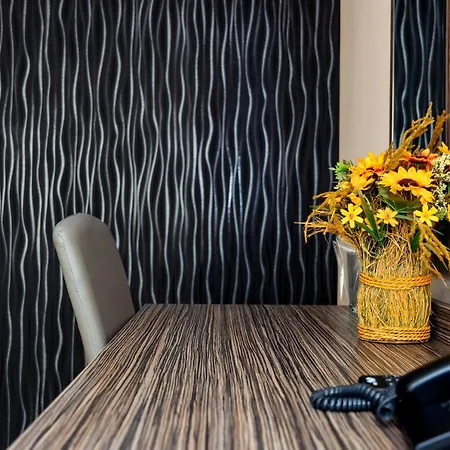 Szálloda Hotel City 2*